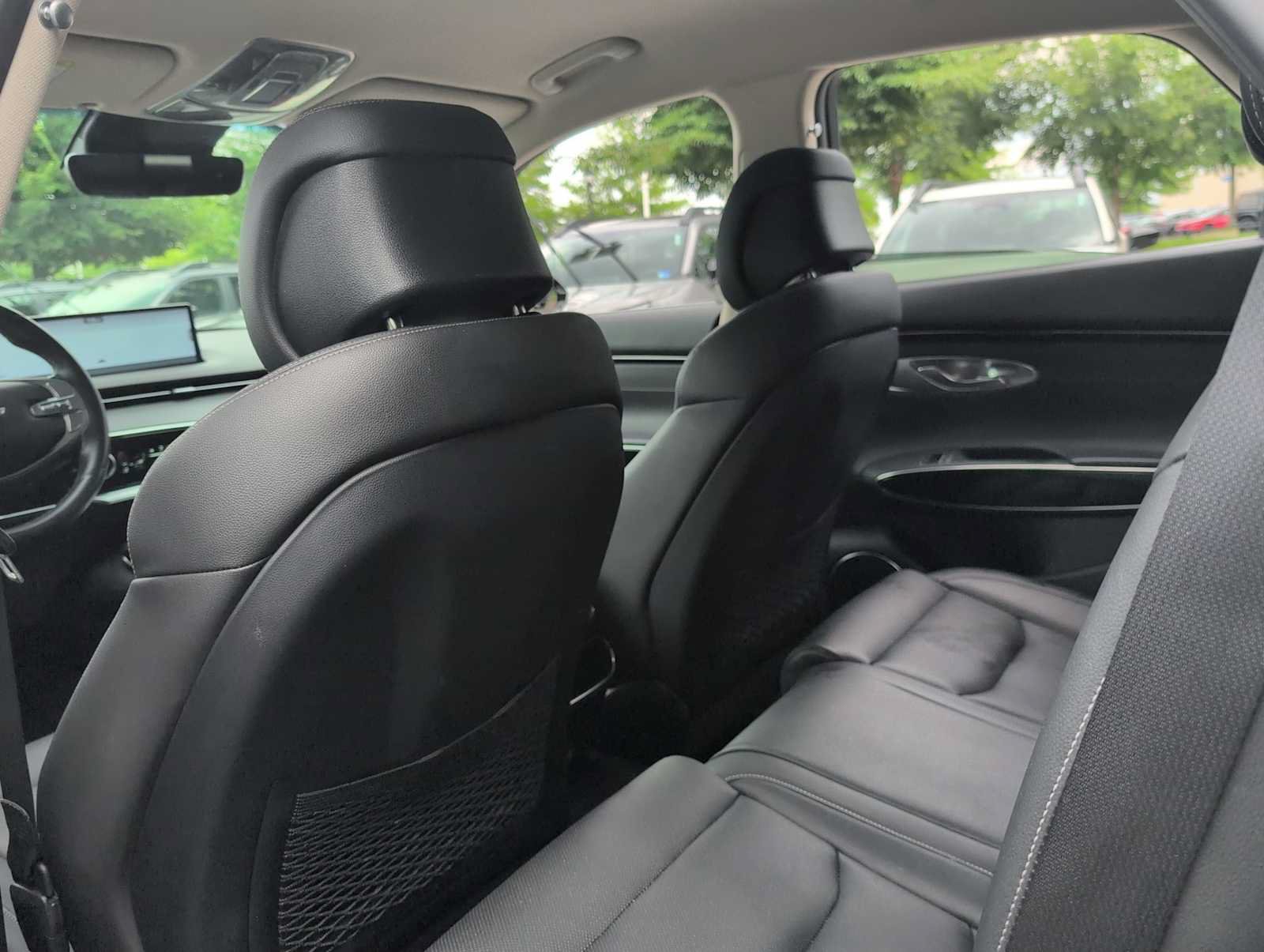 Used 2025 Genesis GV70 2.5T AWD/4WD image 18