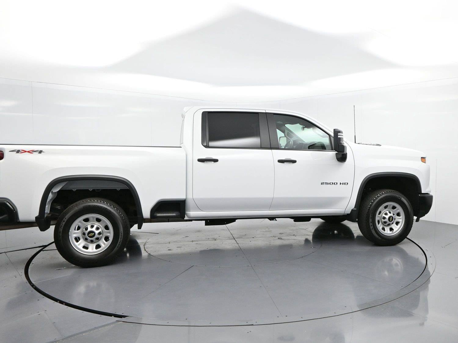 Used 2025 Chevrolet Silverado 2500 W/T w/ WT Convenience Package AWD/4WD image 8
