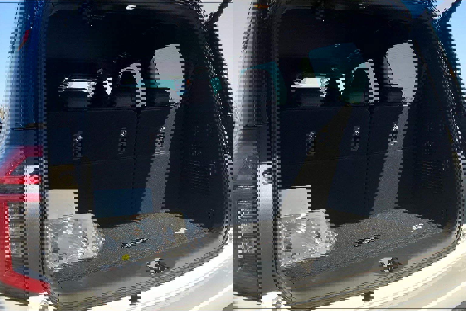 New 2025 Nissan Armada PRO-4X image 19