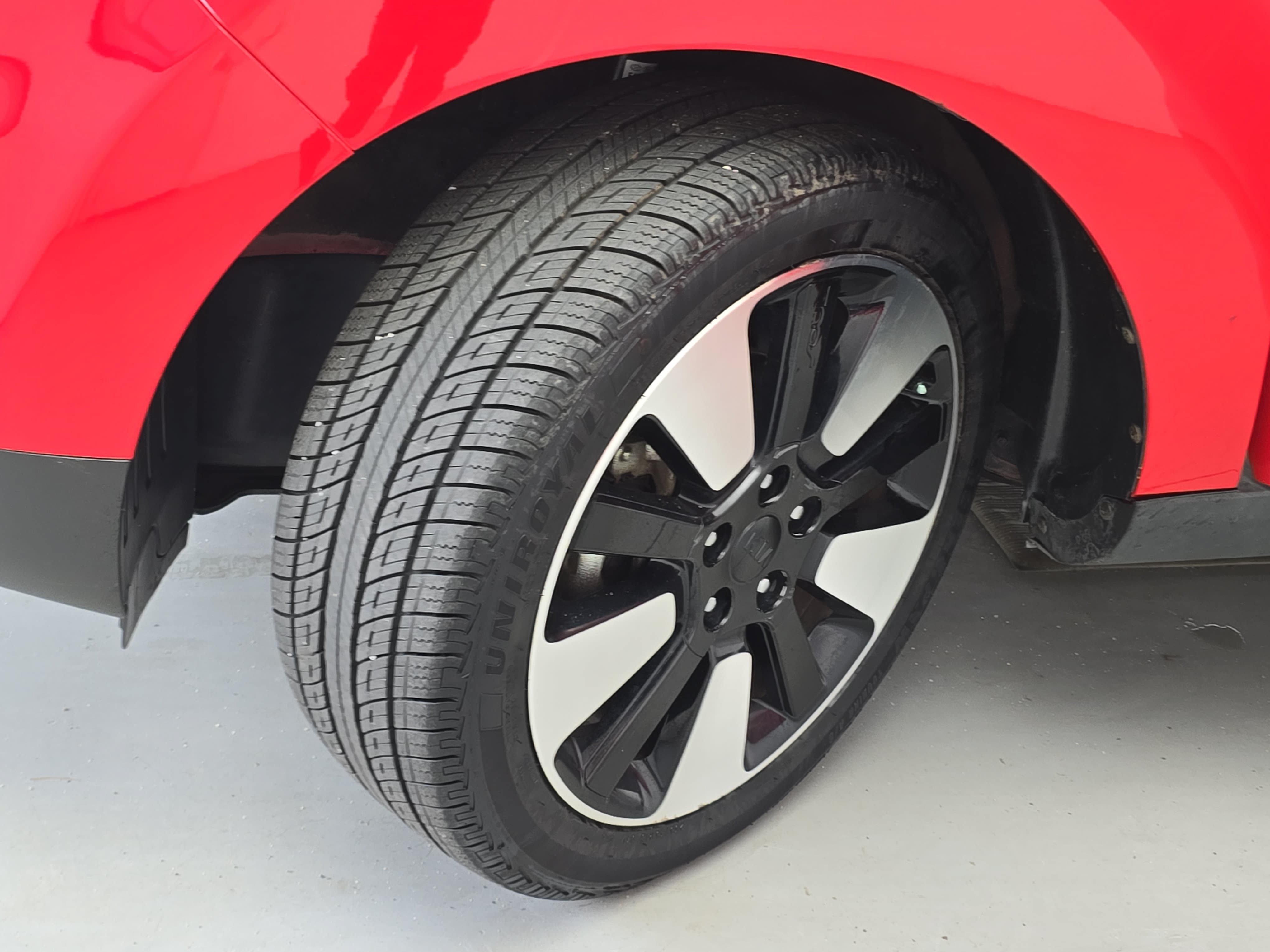 Used 2019 Kia Soul + FWD image 30