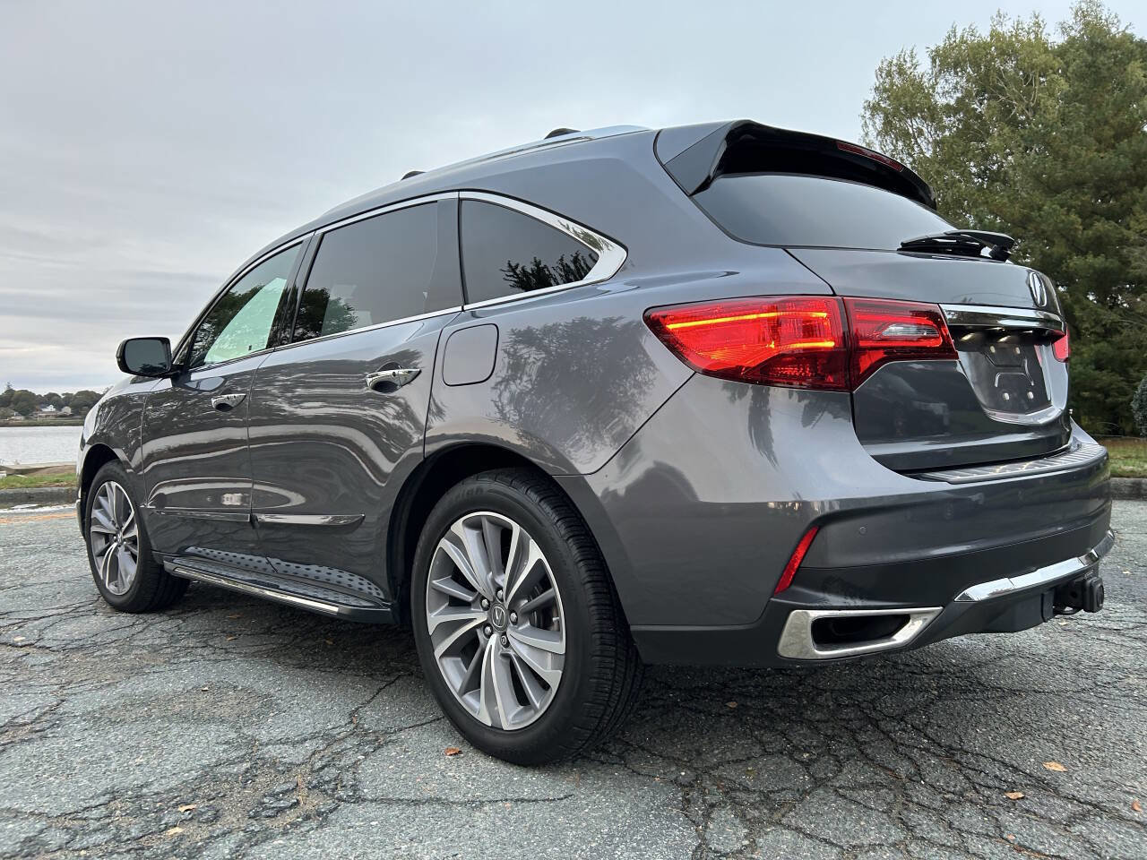 Used 2018 Acura MDX SH-AWD w/ Technology Package image 22