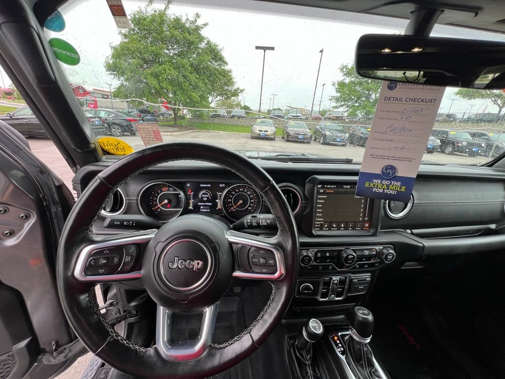 Used 2021 Jeep Wrangler Unlimited Sahara AWD/4WD image 38