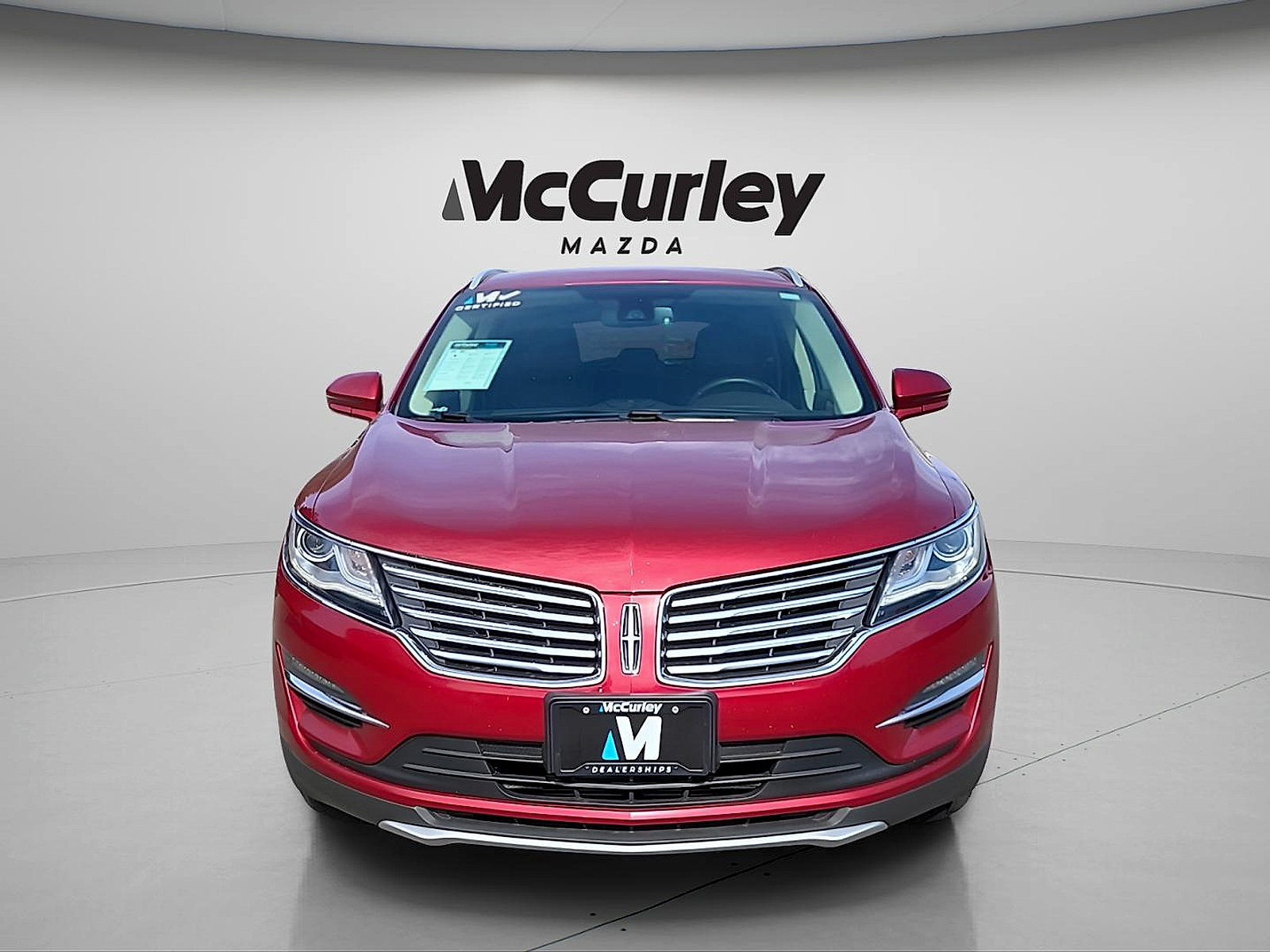 Used 2017 Lincoln MKC Select w/ Select Plus Package AWD/4WD image 2