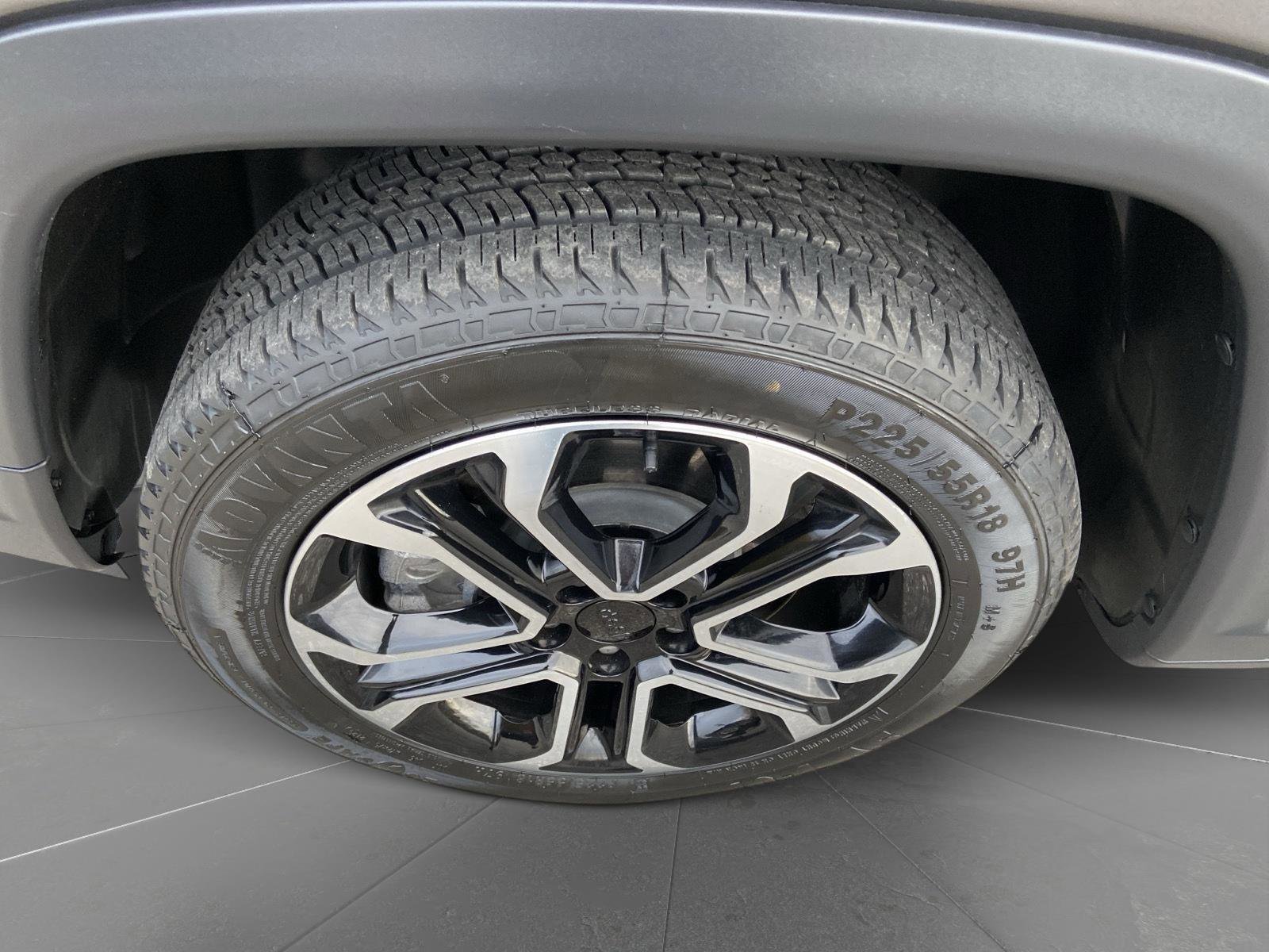 Used 2023 Jeep Compass Limited AWD/4WD image 9