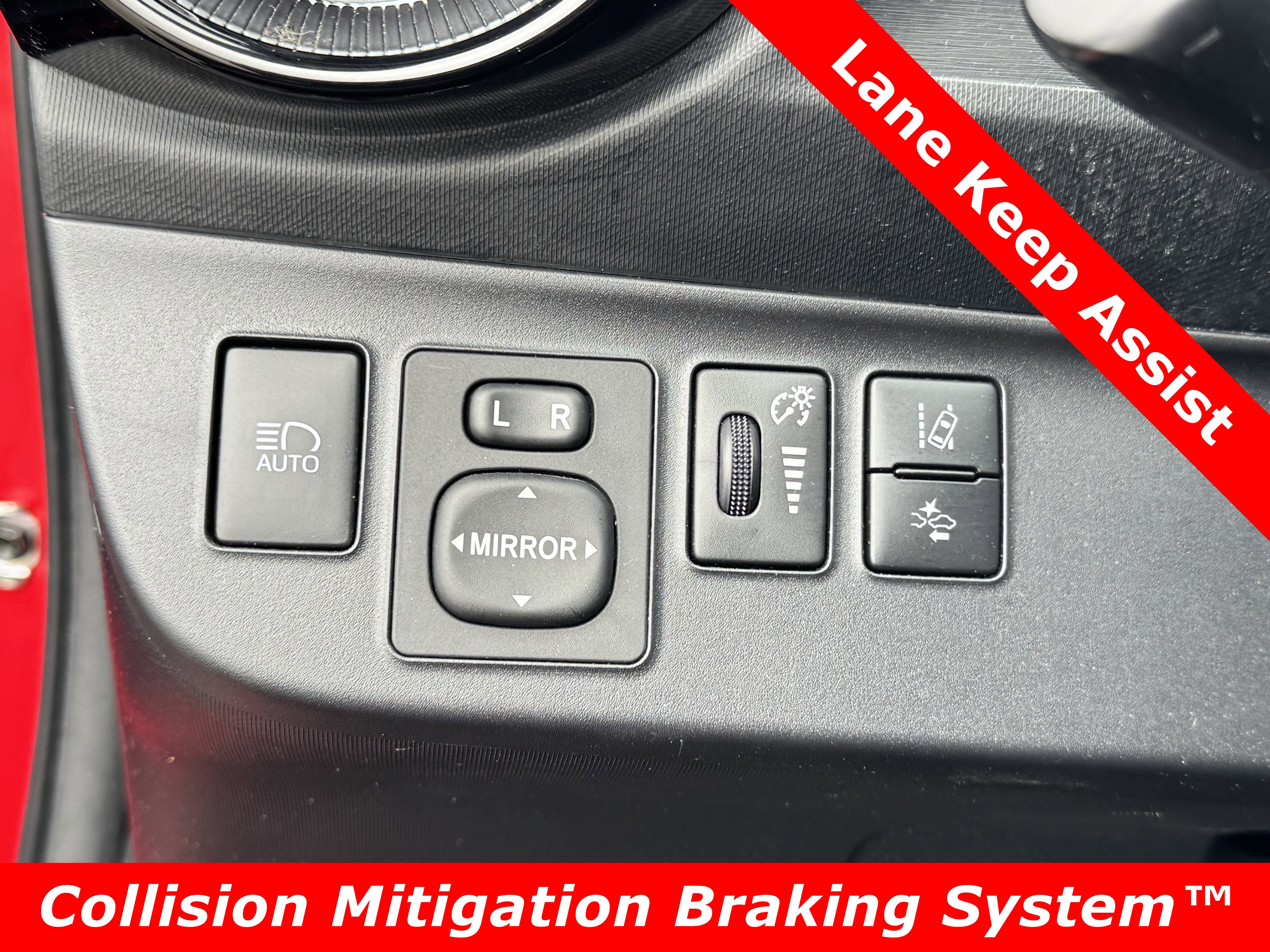 Used 2019 Toyota Prius C image 5