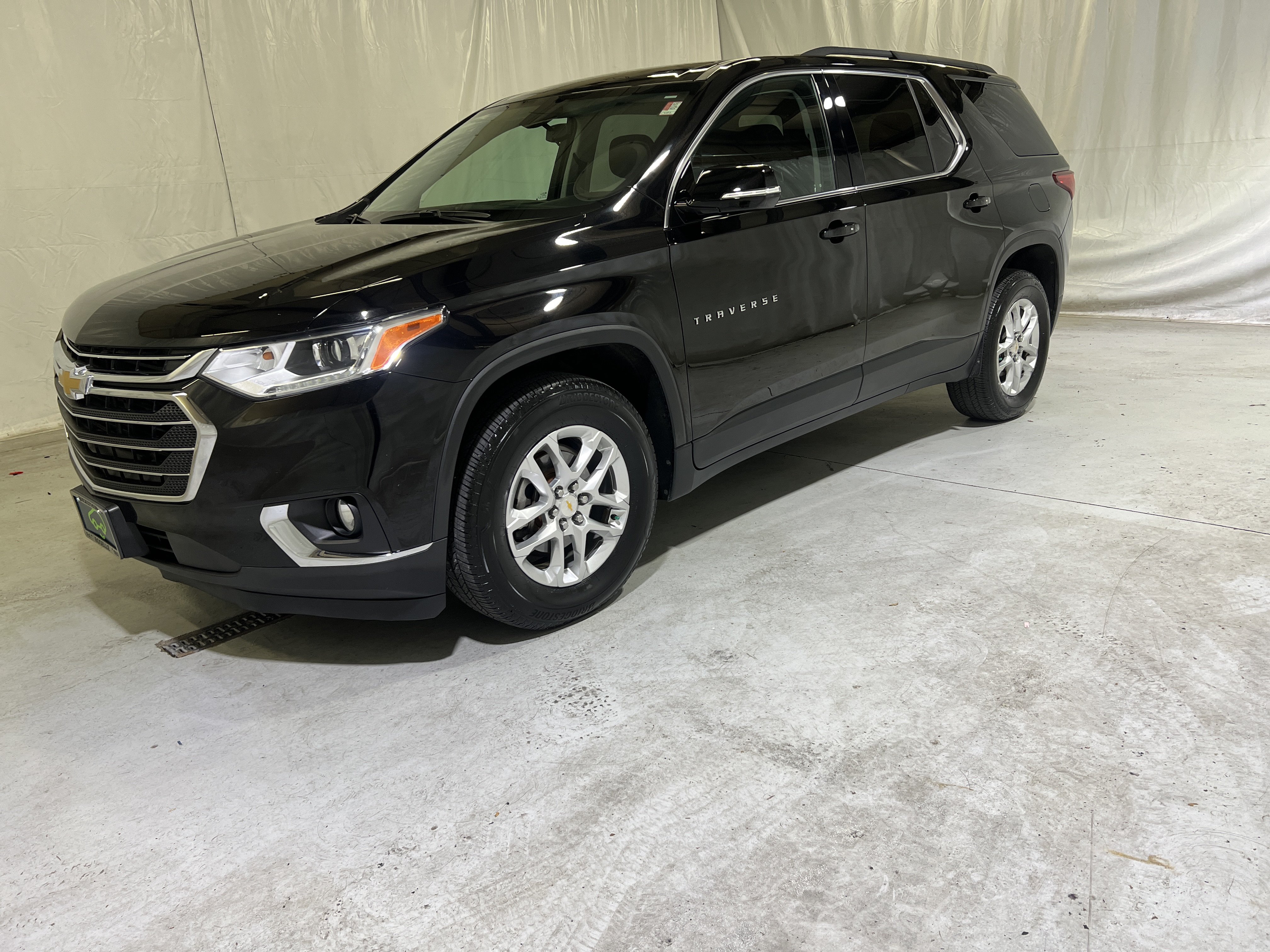 Used 2019 Chevrolet Traverse LT w/ LPO, Floor Liner Package AWD/4WD image 6