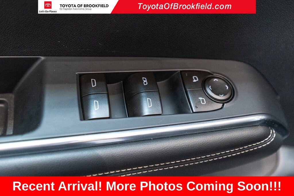 Used 2026 GMC Acadia Elevation w/ Black Edition AWD/4WD image 18