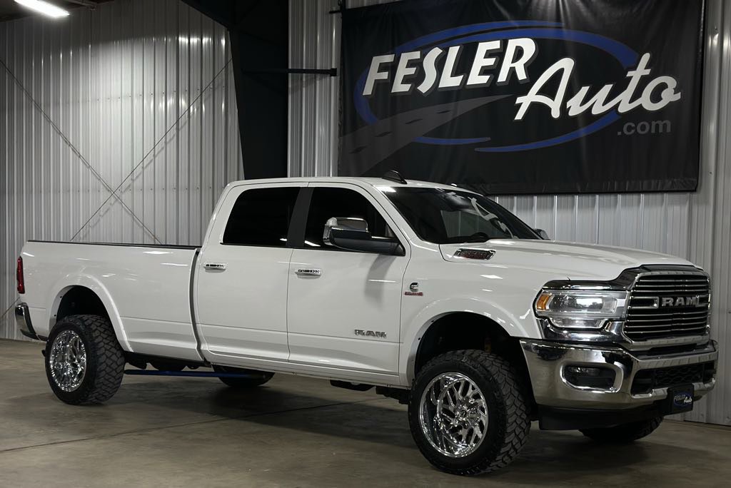 Used 2019 RAM 3500 Laramie image 11
