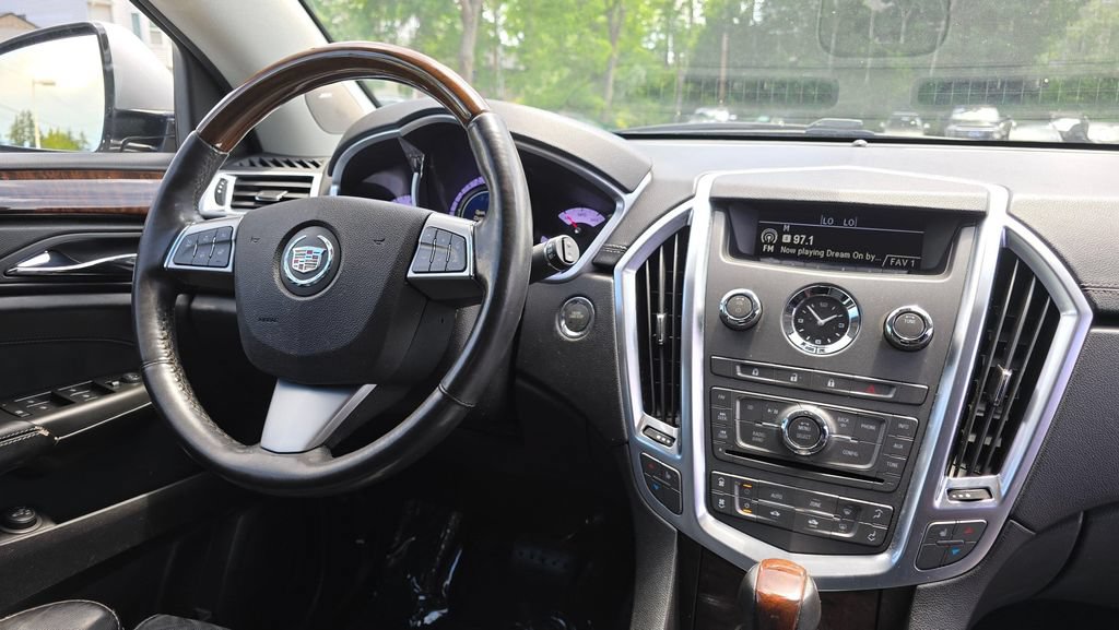 Used 2012 Cadillac SRX Luxury AWD/4WD image 11
