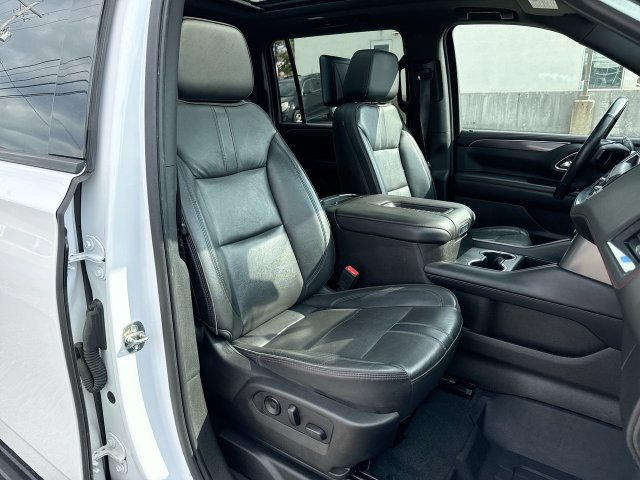 Used 2021 Chevrolet Suburban RST w/ Luxury Package AWD/4WD image 26