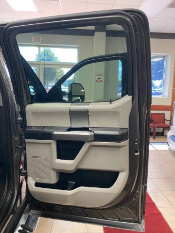 Used 2020 Ford F350 XLT w/ XLT Premium Package AWD/4WD image 10
