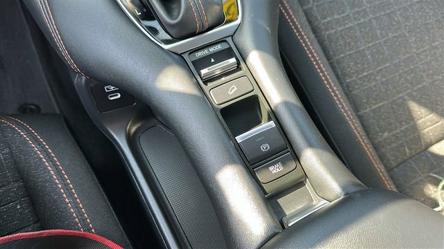 Used 2025 Honda HR-V Sport image 18