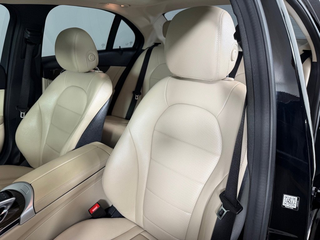 Used 2016 Mercedes-Benz C 300 Sedan image 13