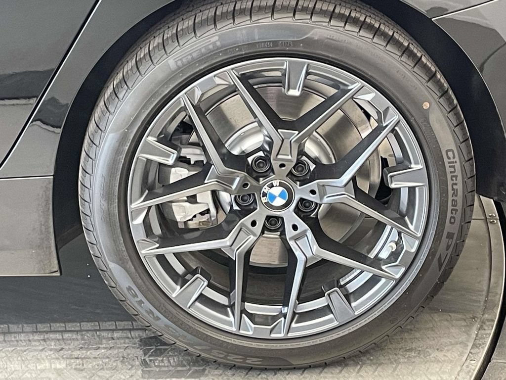 New 2026 BMW 330i xDrive Sedan w/ Convenience Package AWD/4WD image 12