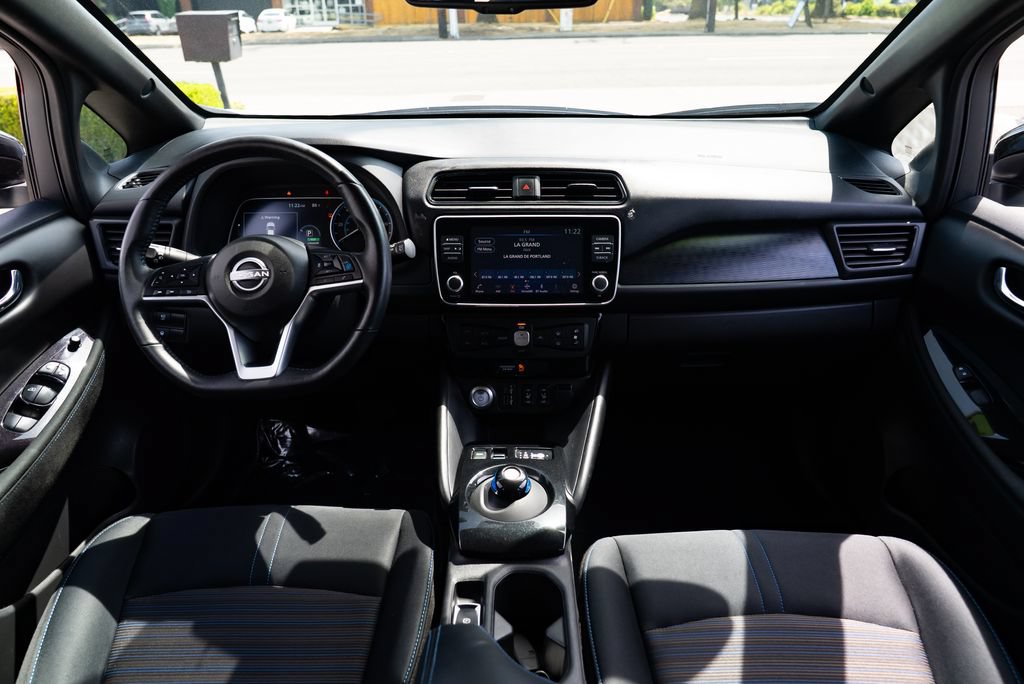 Used 2025 Nissan Leaf SV Plus FWD image 9