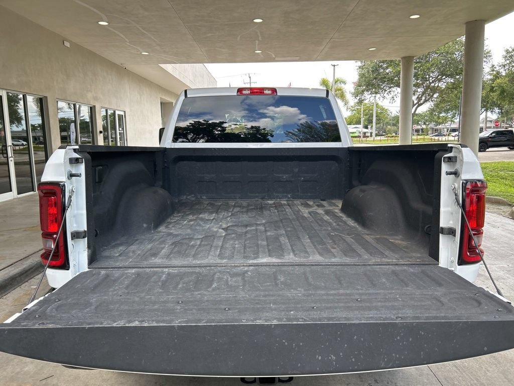 Used 2025 RAM 2500 Big Horn AWD/4WD image 40