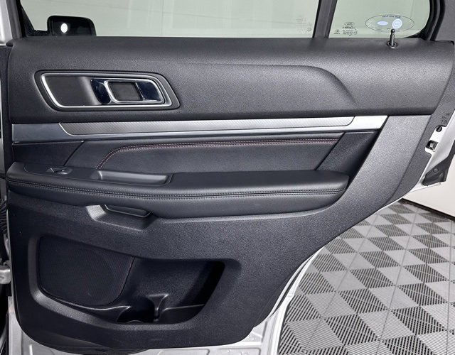 Used 2019 Ford Explorer Sport image 23