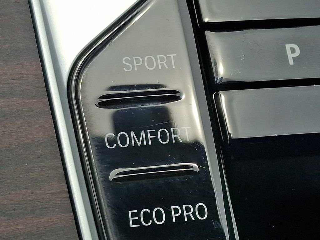 Certified 2024 BMW X5 xDrive40i w/ Premium Package AWD/4WD image 25