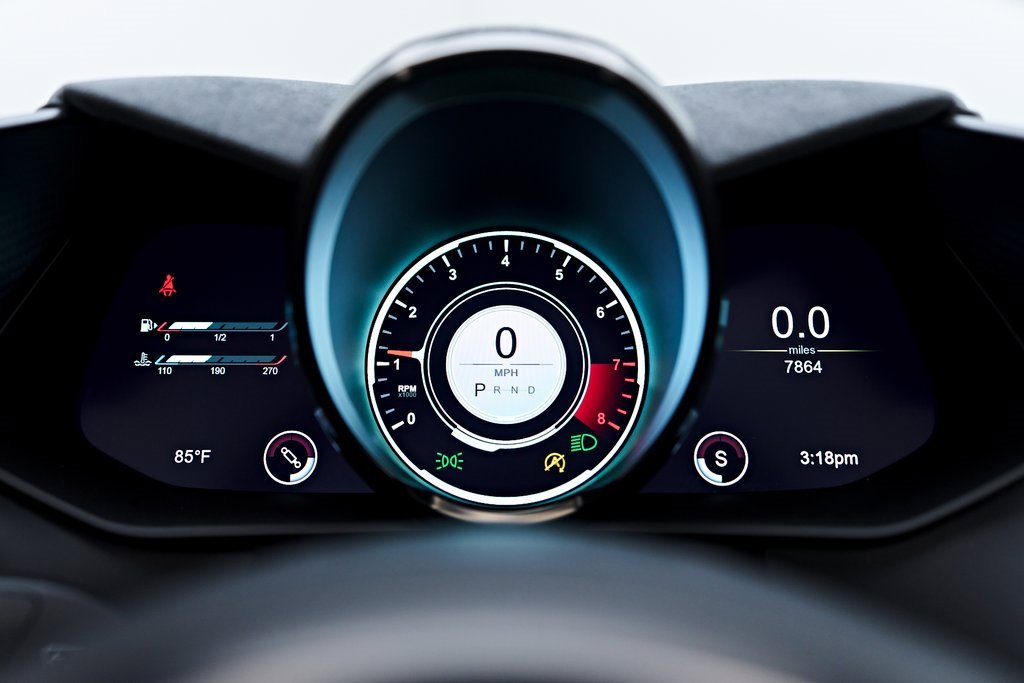 Used 2023 Aston Martin V8 Vantage Roadster image 61