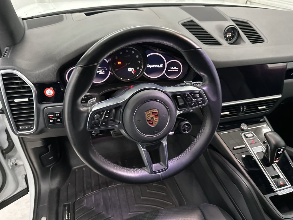 Used 2019 Porsche Cayenne S image 11