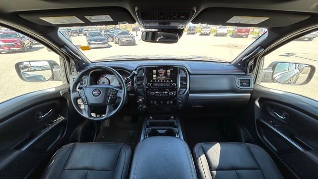 Used 2021 Nissan Titan PRO-4X w/ Pro-4x Convenience Package AWD/4WD image 13