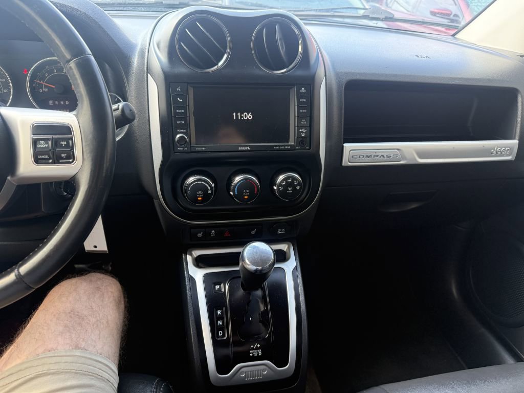 Used 2015 Jeep Compass High Altitude image 12