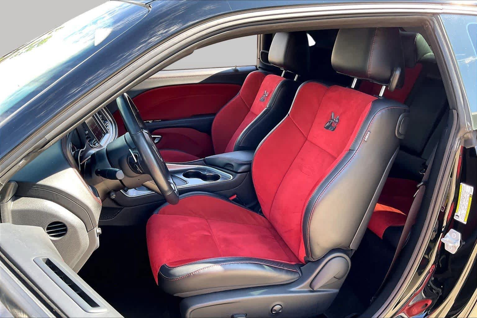 Used 2022 Dodge Challenger R/T Scat Pack RWD image 8
