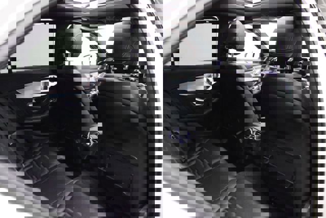 Used 2015 Mercedes-Benz C 400 4MATIC image 32