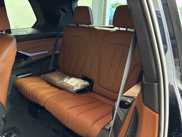 Used 2025 BMW X7 M60i AWD/4WD image 20