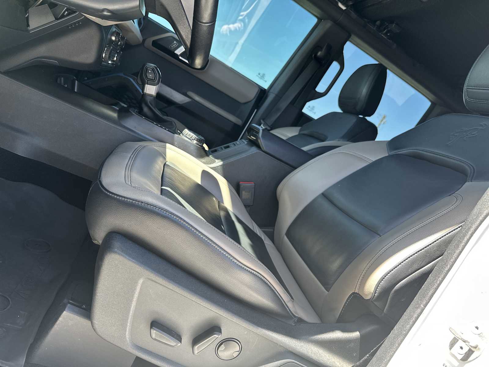 Used 2022 Ford Bronco Wildtrak image 12