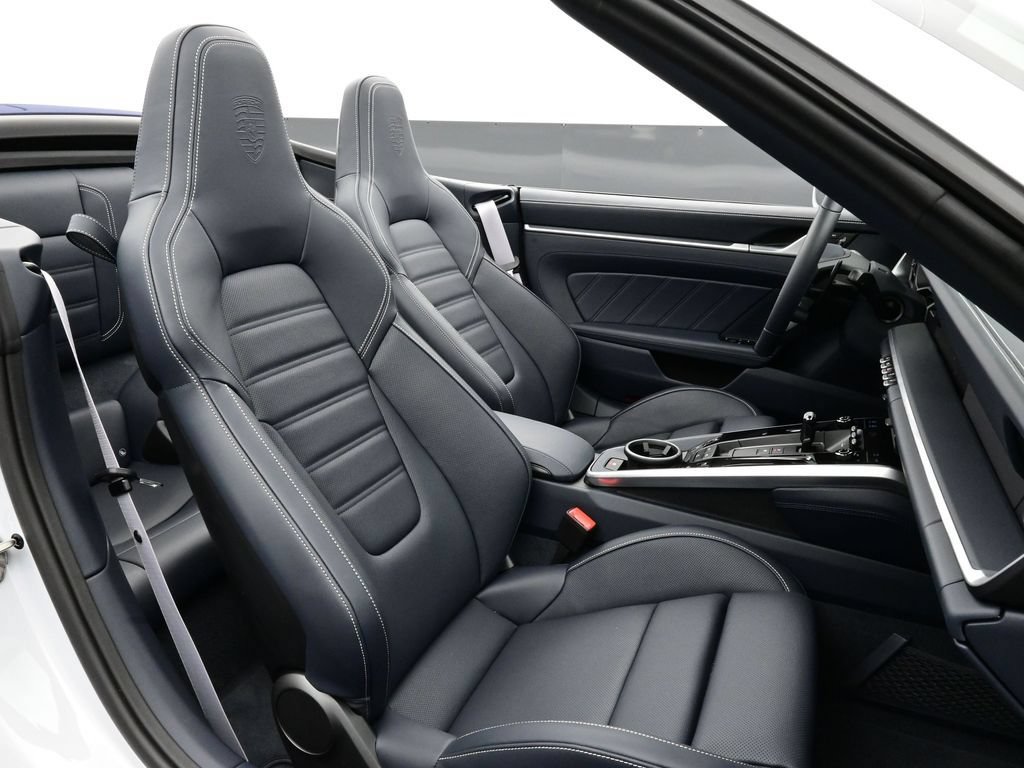 Certified 2026 Porsche 911 Carrera GTS RWD image 13