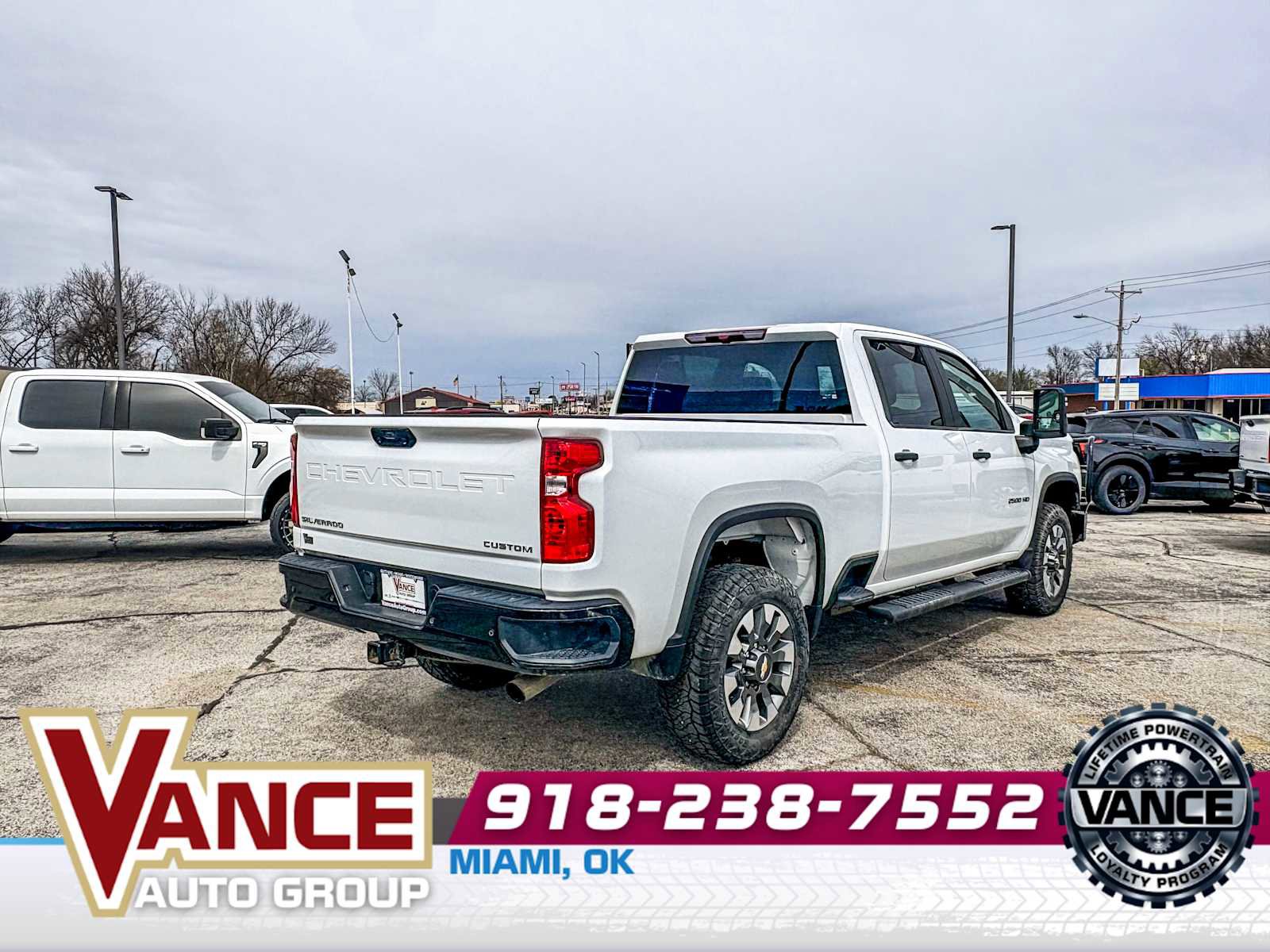 Used 2024 Chevrolet Silverado 2500 Custom w/ Custom Value Package image 7