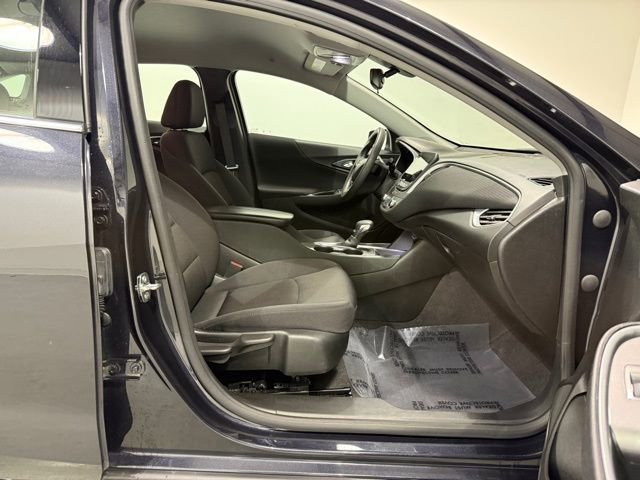 Used 2023 Chevrolet Malibu LT image 25