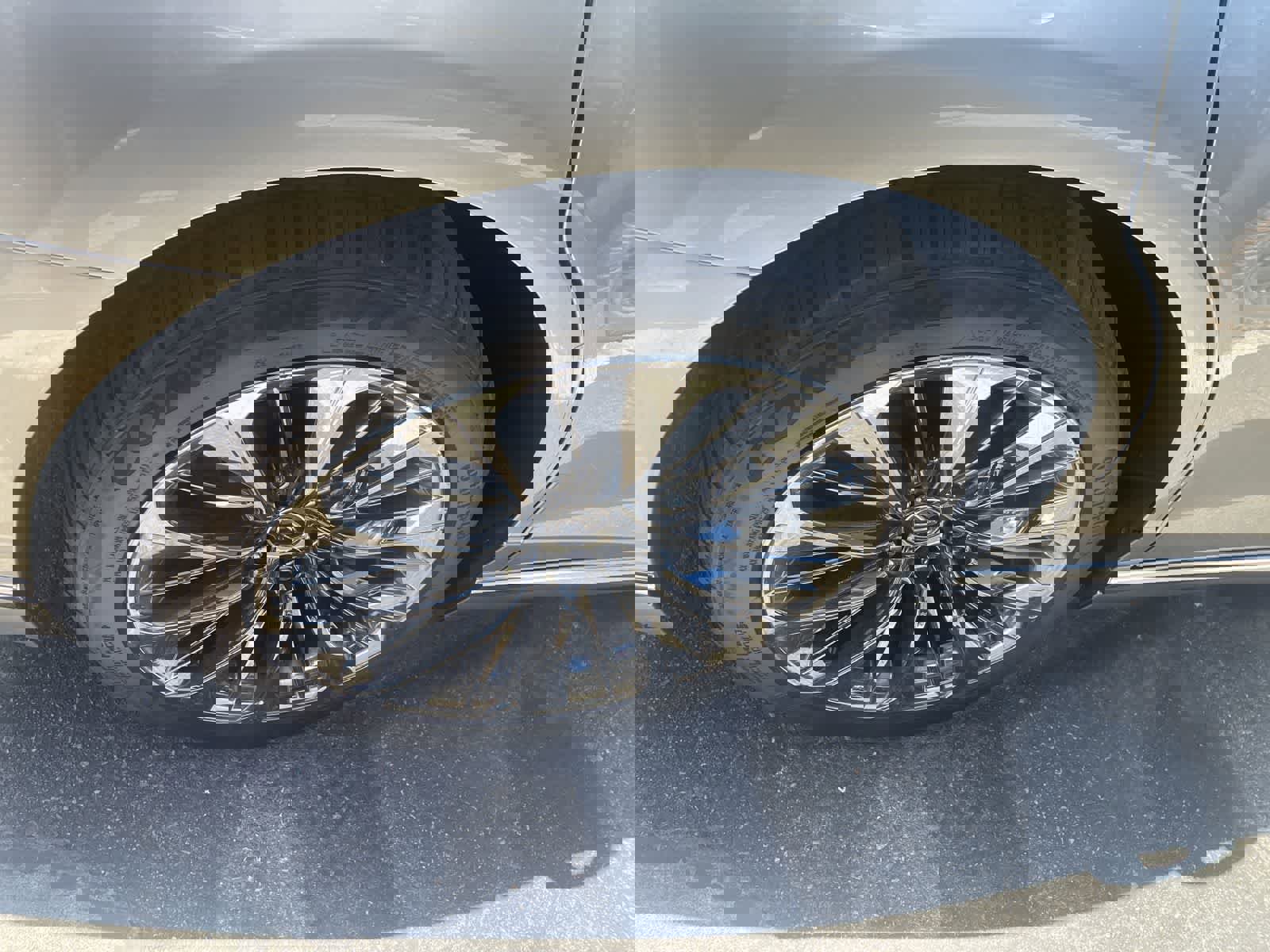 Used 2019 Lexus LS 500 AWD w/ Luxury Package image 10