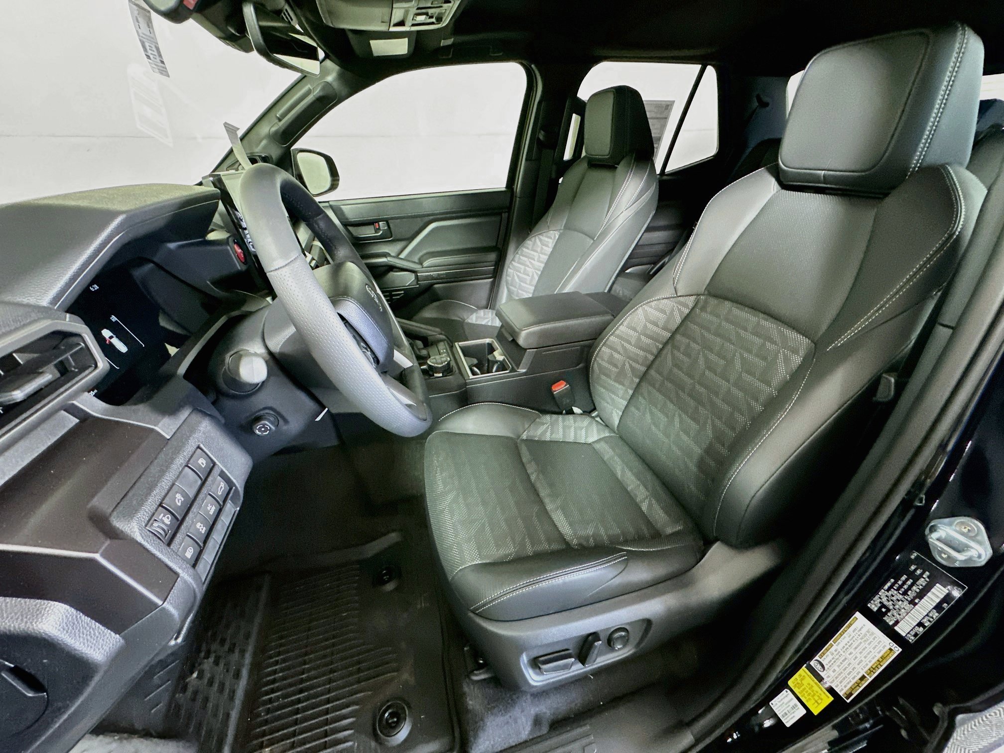 New 2026 Toyota 4Runner TRD Off-Road Premium AWD/4WD image 9