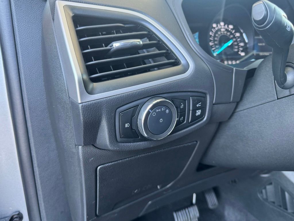 Used 2024 Ford Edge SEL w/ Convenience Package AWD/4WD image 4