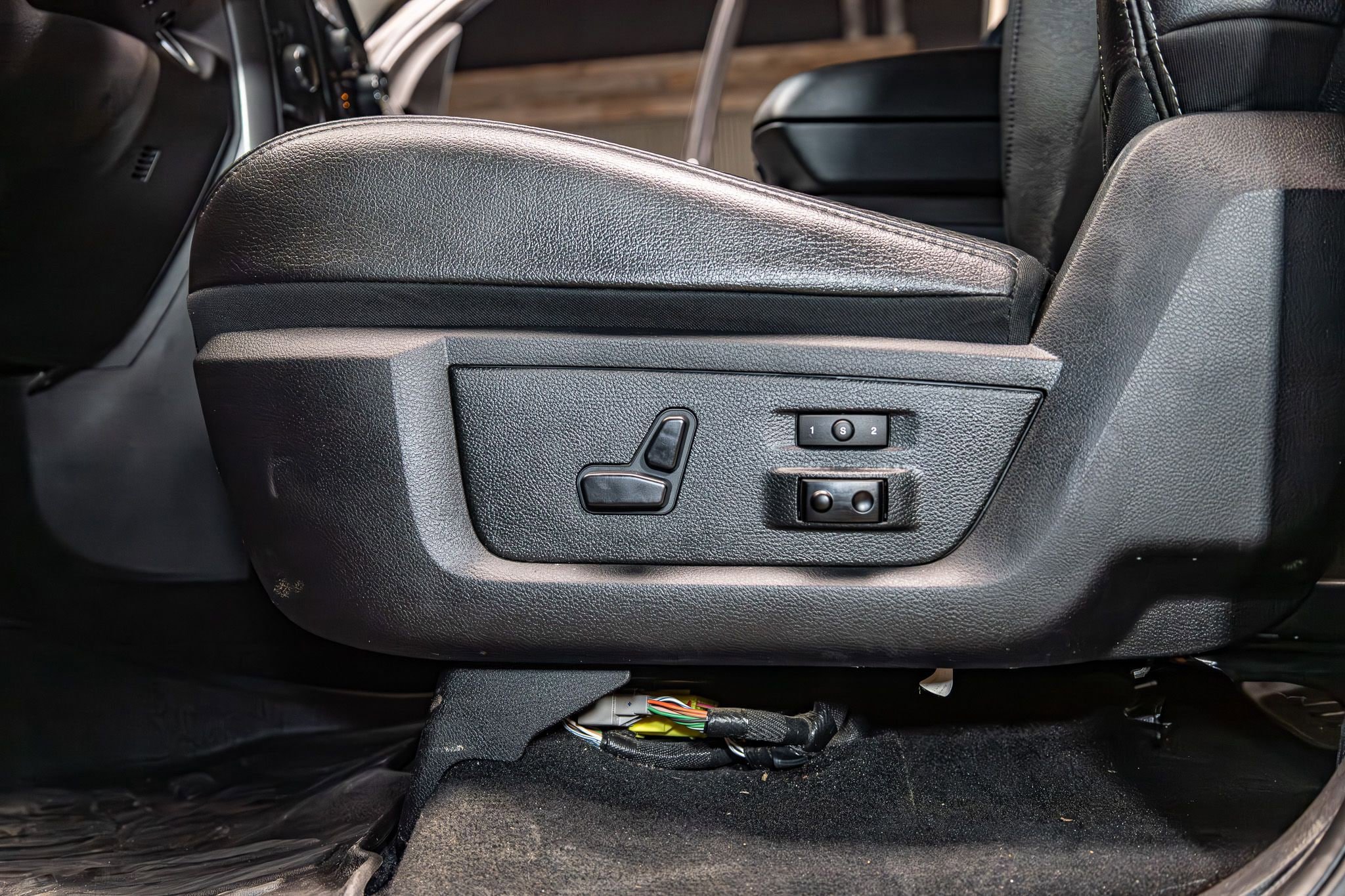 Used 2018 RAM 2500 Laramie w/ Sport Appearance Group AWD/4WD image 21