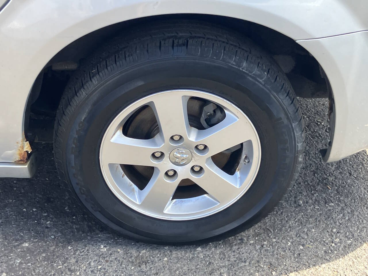 Used 2010 Dodge Grand Caravan SXT FWD image 15