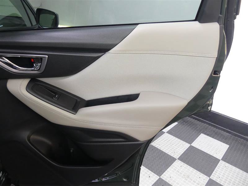 Used 2024 Subaru Forester Premium AWD/4WD image 24