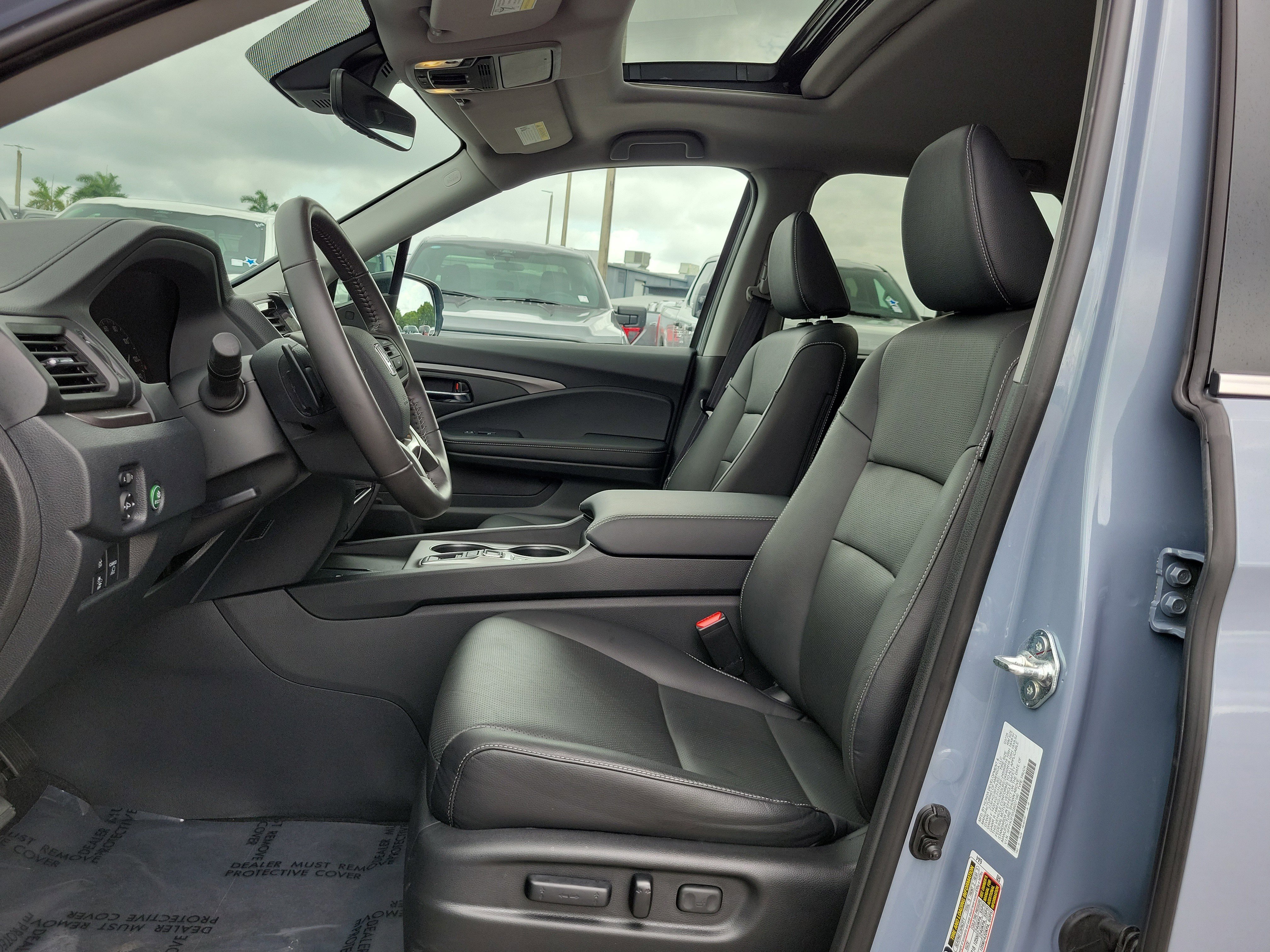 Used 2025 Honda Ridgeline RTL image 11