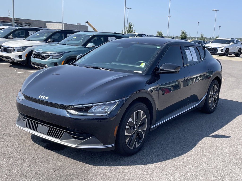 Certified 2024 Kia EV6 Light image 3