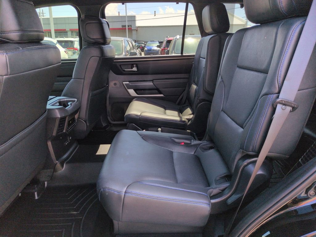 Used 2025 Toyota Sequoia Platinum AWD/4WD image 25