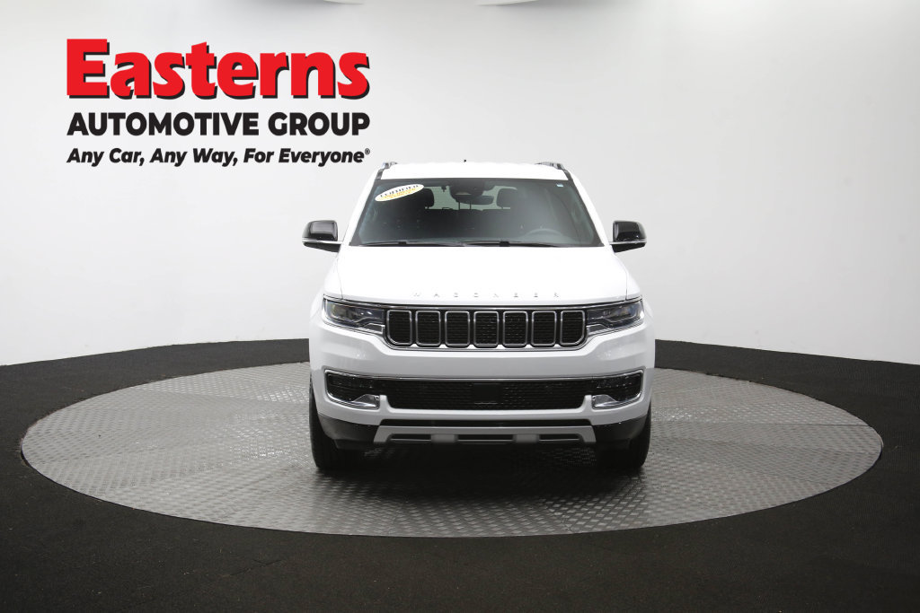 Used 2024 Jeep Wagoneer Series II w/ Flexible Seating Group RWD image 57