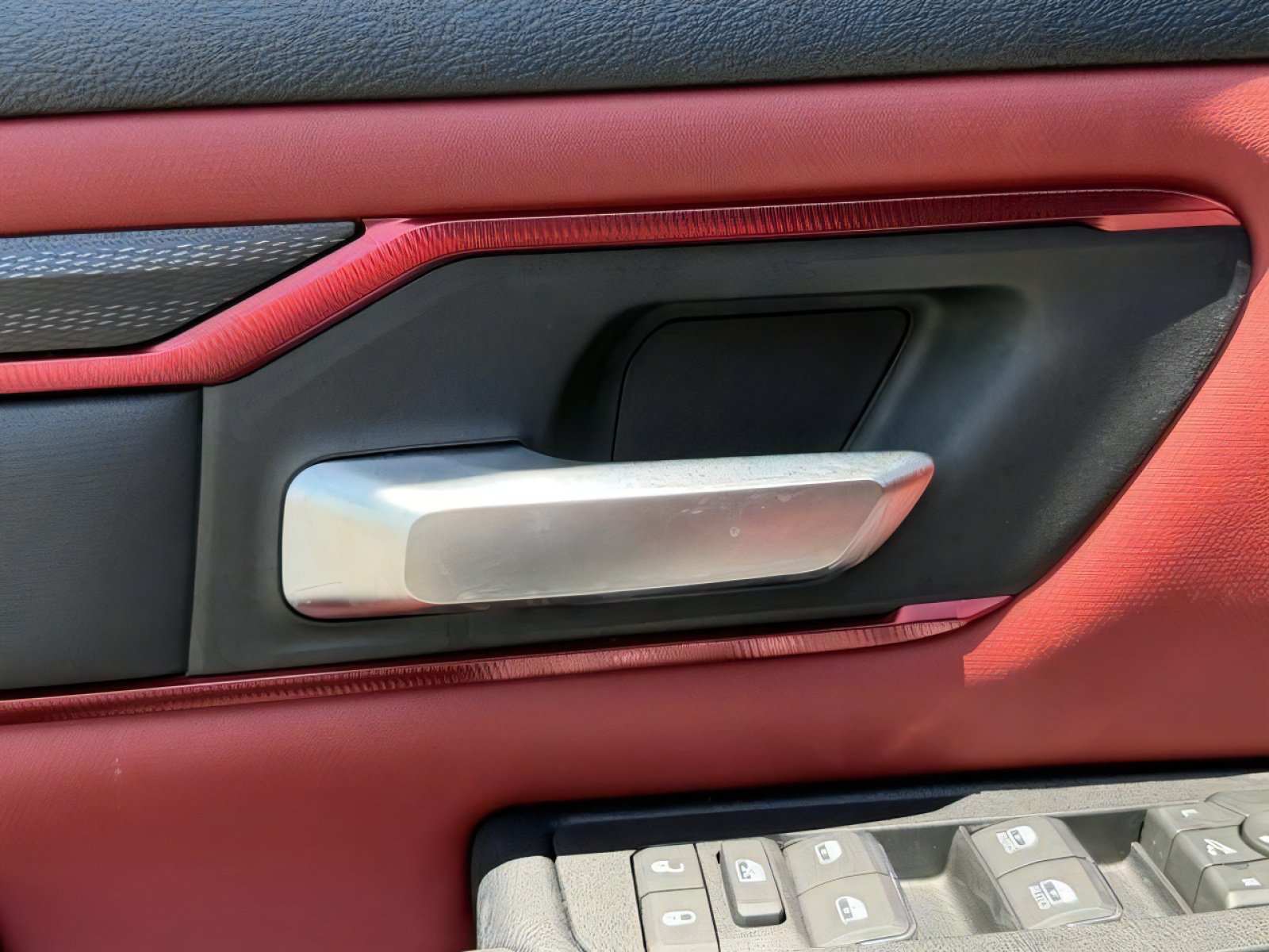 New 2026 RAM 1500 Rebel AWD/4WD image 17