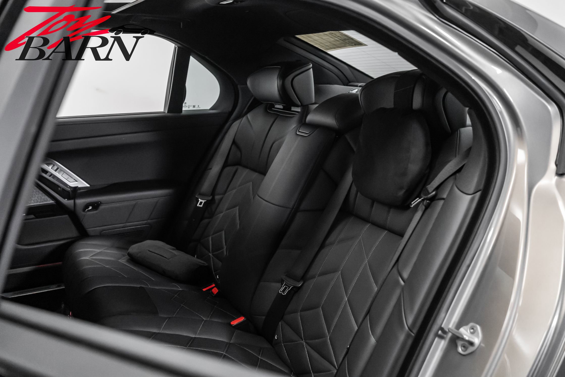 Used 2024 BMW 760i xDrive w/ Executive Package image 46