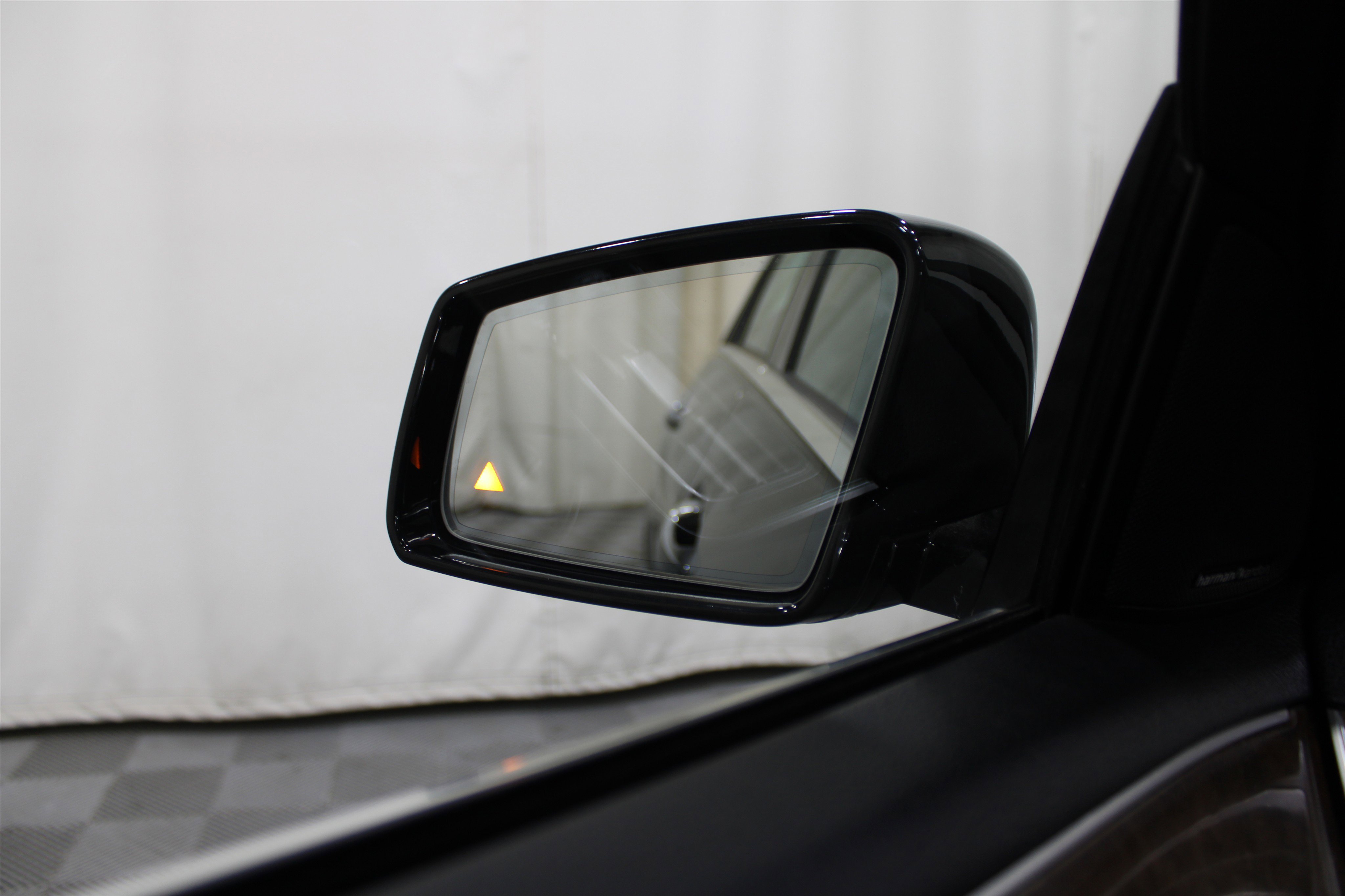 Used 2015 Mercedes-Benz E 350 4MATIC Sedan image 12