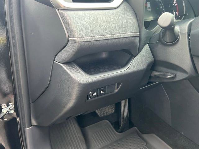 Certified 2025 Toyota RAV4 LE AWD/4WD image 15
