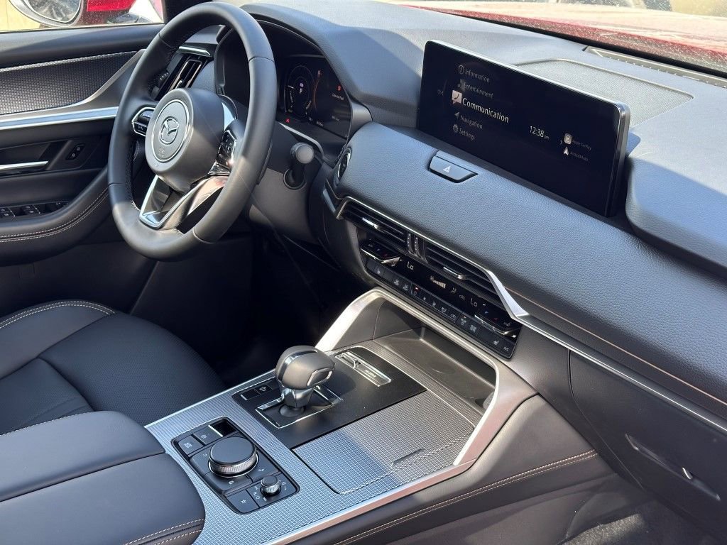 New 2025 MAZDA CX-90 Plug-In Hybrid w/ Preferred image 10