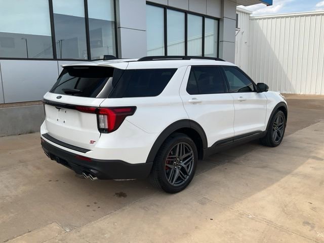 Used 2025 Ford Explorer ST image 36