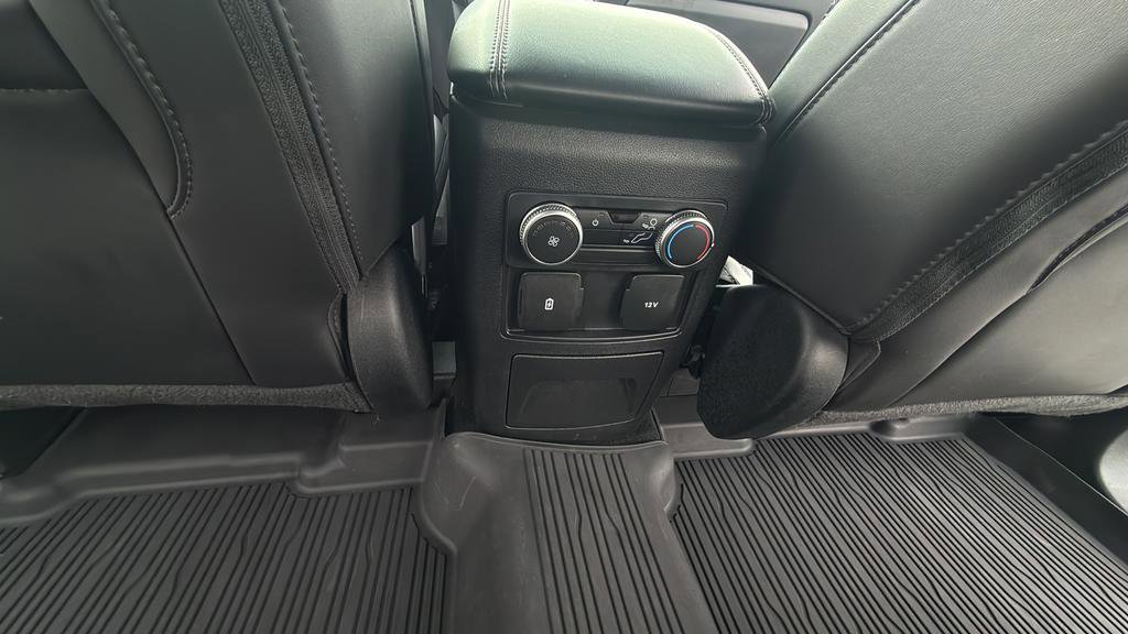 Used 2022 Ford Explorer XLT w/ Equipment Group 202A image 33